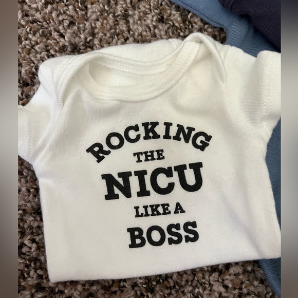 Preemie onesie bundle - Picture 5 of 5